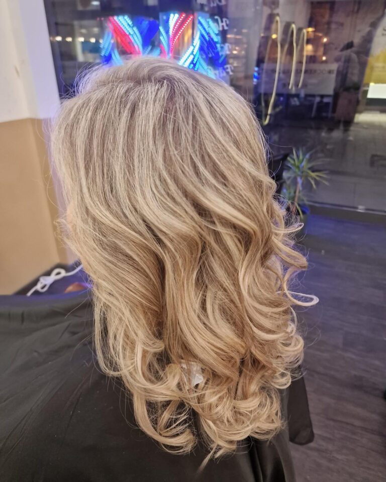 Instagram post from sherostyle2_friseur. This post is in position 11.