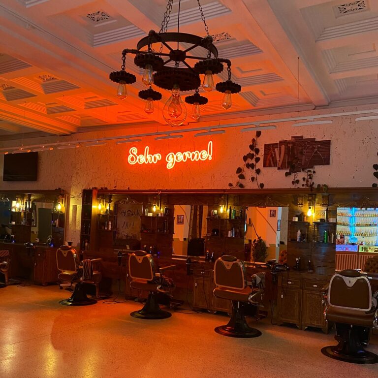 Instagram post from sherostyle_friseur. This post is in position 4.